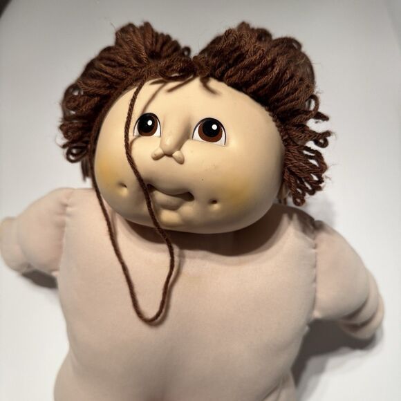 Vintage Cabbage Patch Baby Doll Brunette Brown Poodle Hair Dimple 1984 Soft Body - Picture 3 of 11